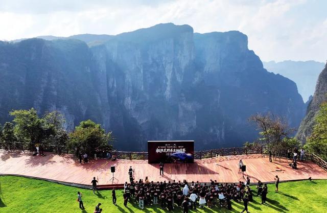 康问题景区负责治疗本人及直系亲属终身免费游七星山回应“荒野求生”停赛：8人夺冠平分48万奖金健(图5)